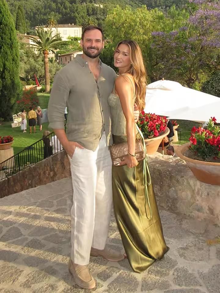 Friday welcome dinner outfit inspiration