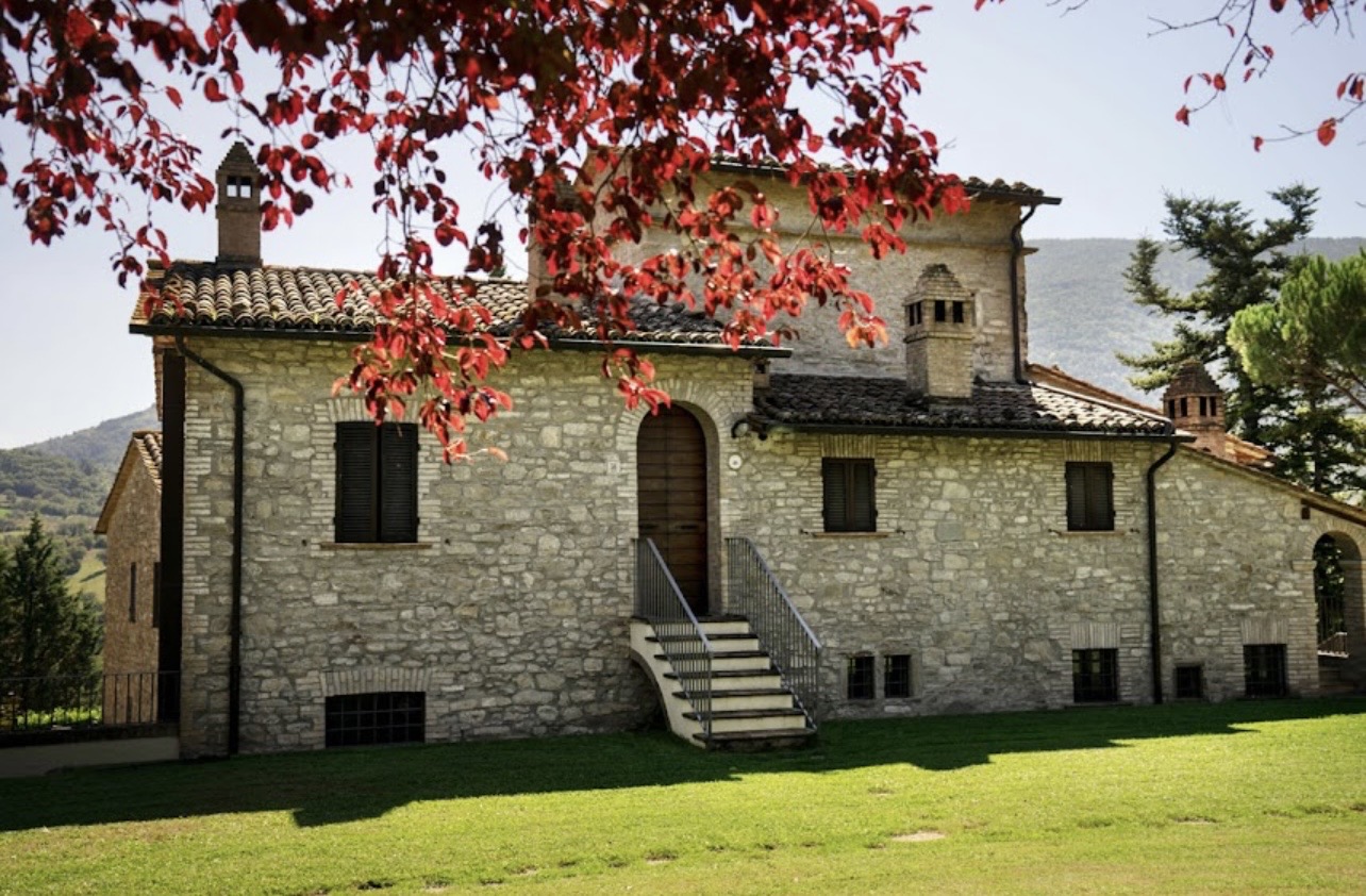 Stone estate building at Villamena Assisi
